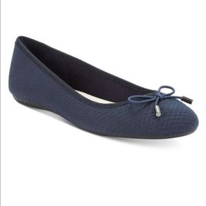 Alfani Step n Flex Aleaa flat